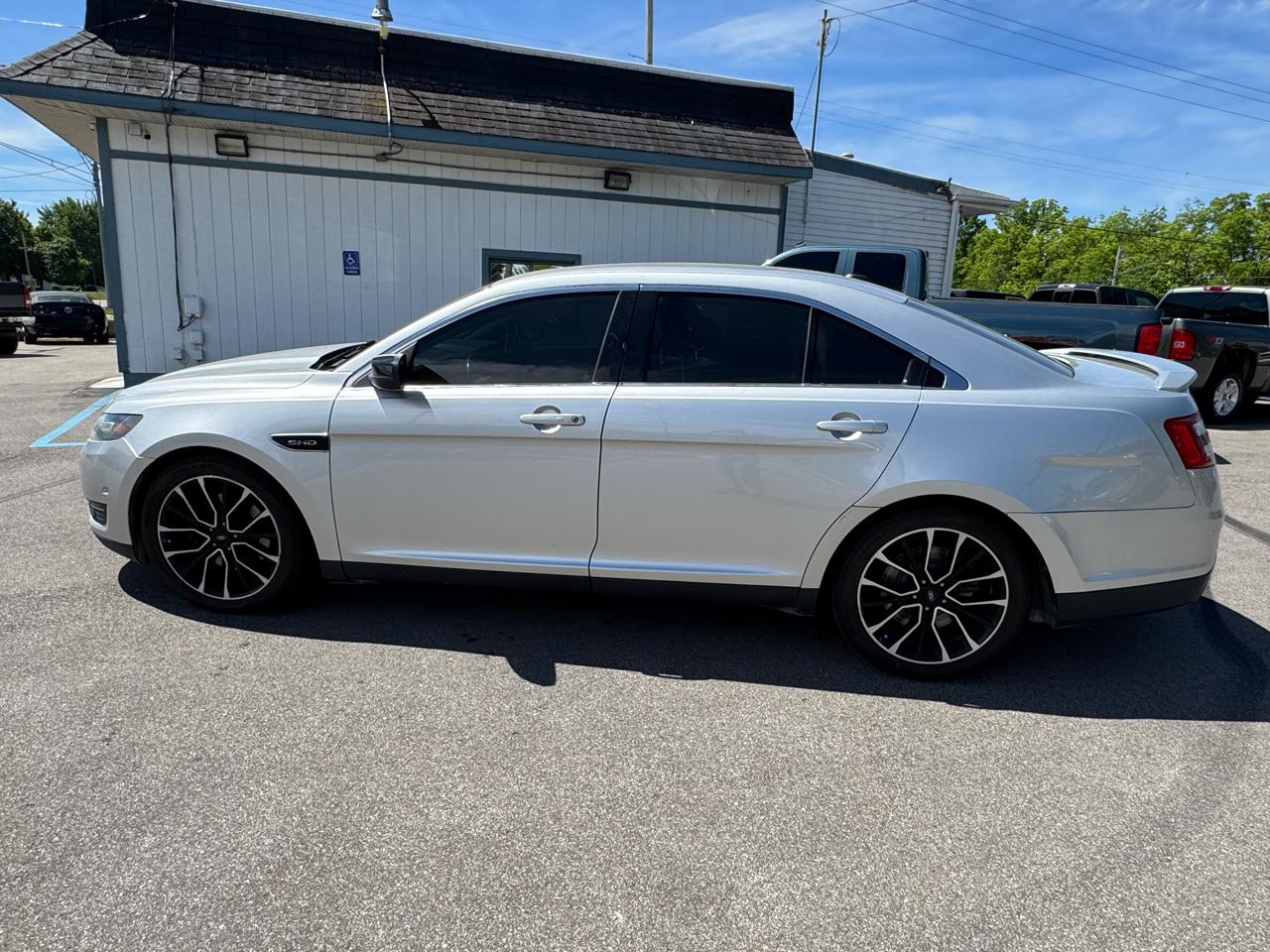 Ford Taurus SHO AWD 2013