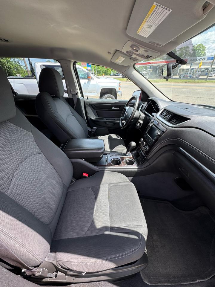 Chevrolet Traverse 1LT FWD 2015