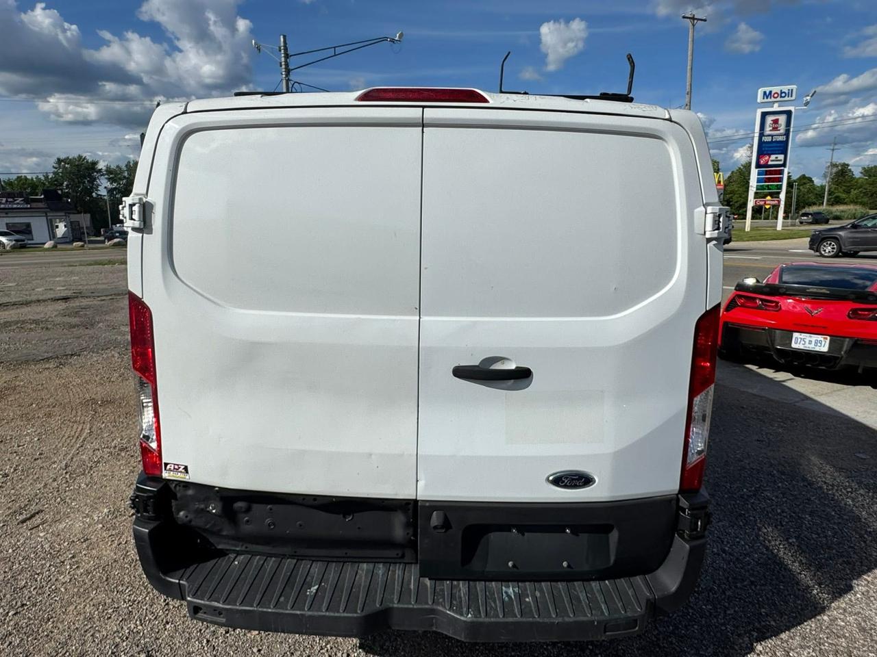 Ford Transit 150 Van Low Roof w/Sliding Pass. 130-in. WB 2017