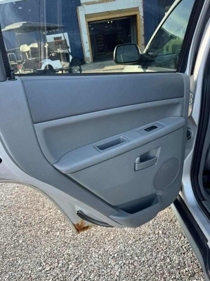 Jeep Grand Cherokee Laredo 4WD 2007