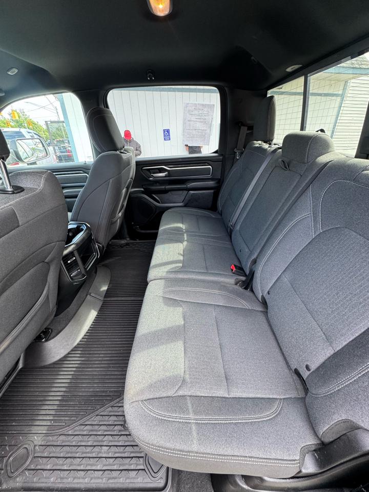 RAM 1500 Big Horn Crew Cab SWB 4WD 2019