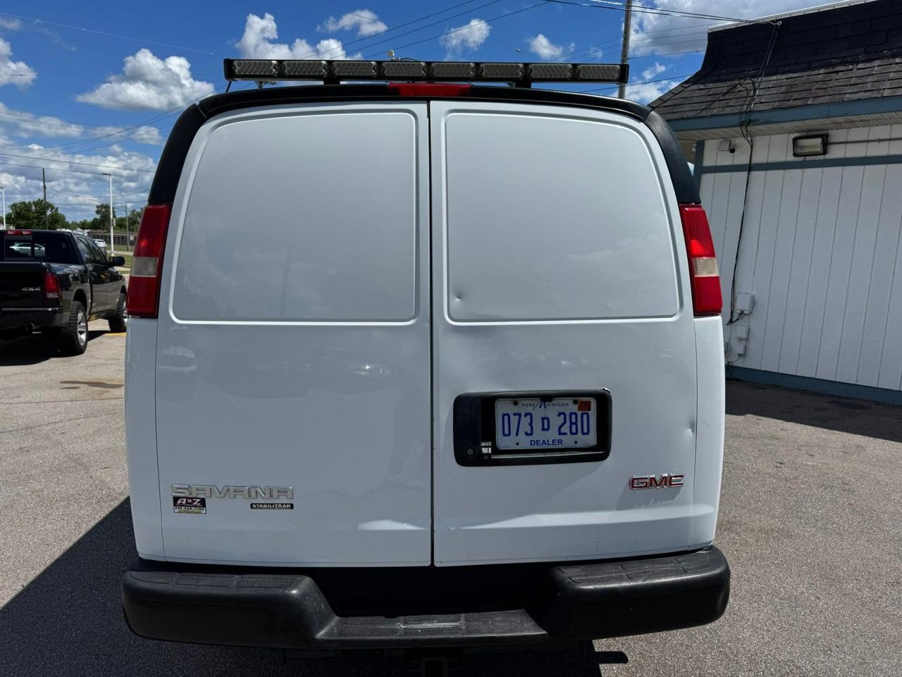 GMC Savana G2500 Cargo 2015