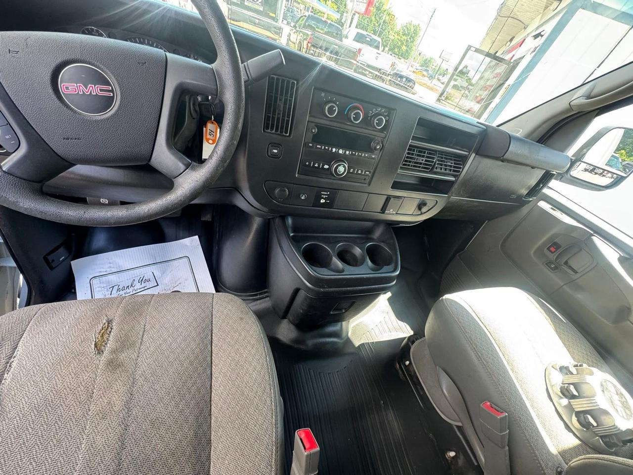 GMC Savana G2500 Cargo 2015