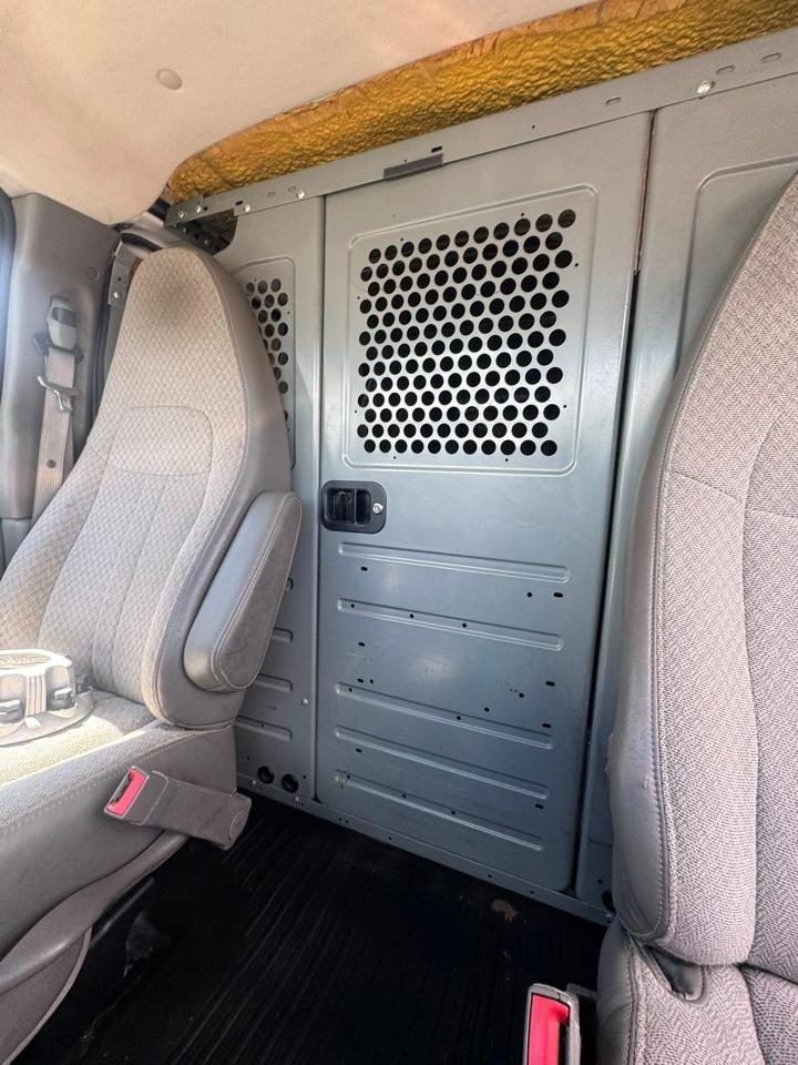 GMC Savana G2500 Cargo 2015