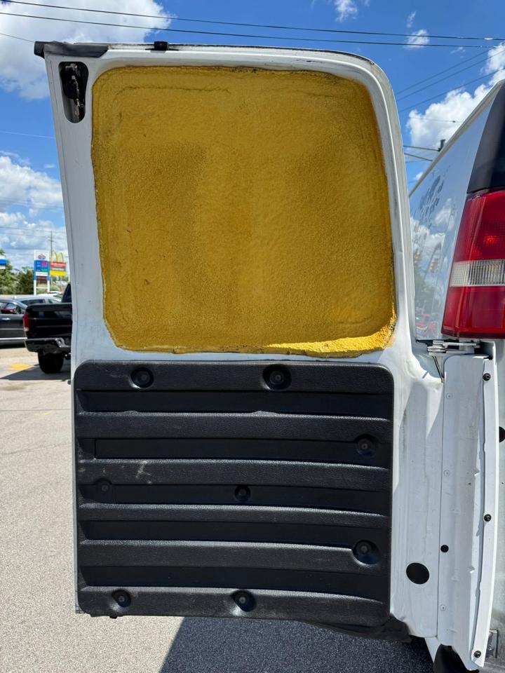 GMC Savana G2500 Cargo 2015