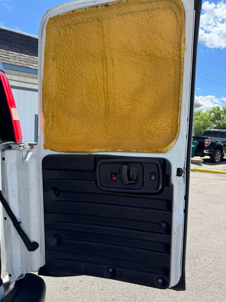 GMC Savana G2500 Cargo 2015