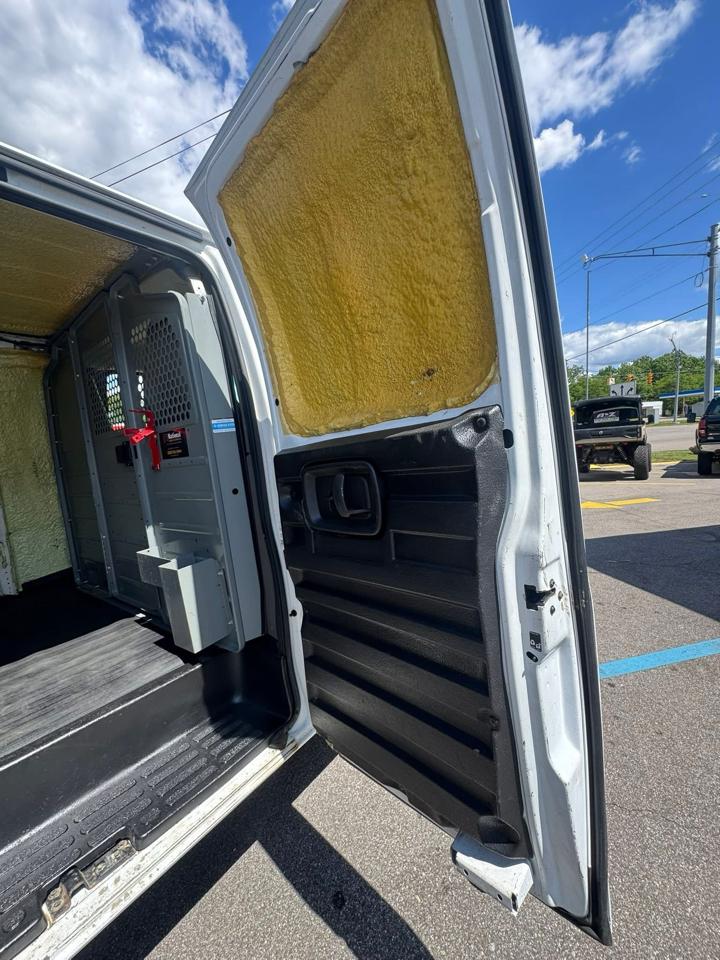 GMC Savana G2500 Cargo 2015