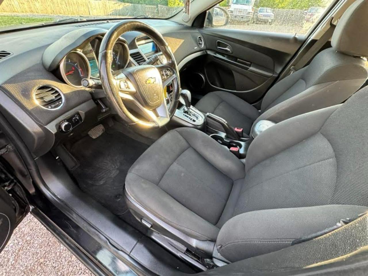 Chevrolet Cruze 1LT 2011