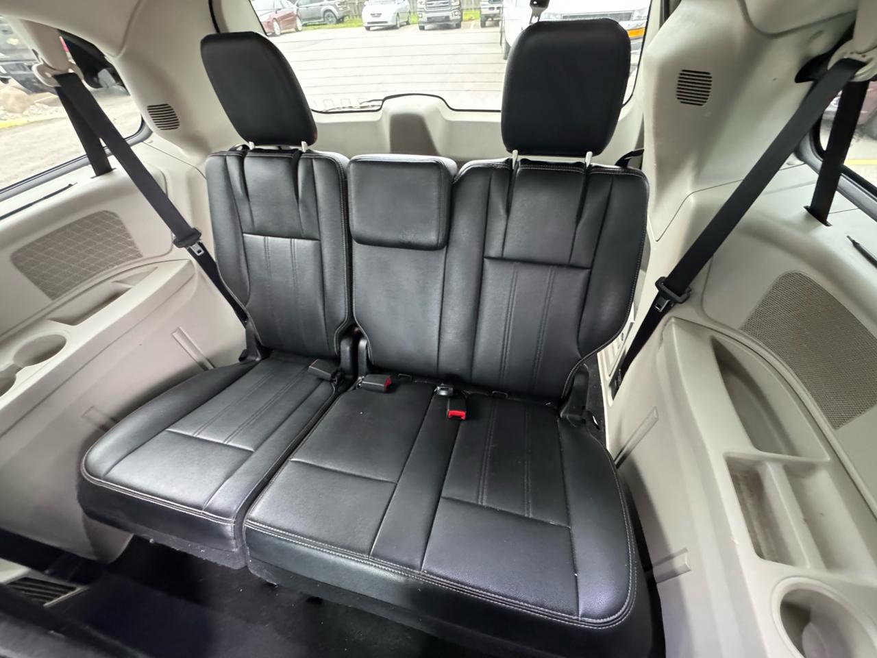 Chrysler Town & Country Touring-L 2015