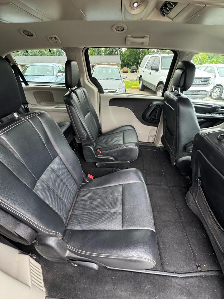 Chrysler Town & Country Touring-L 2015
