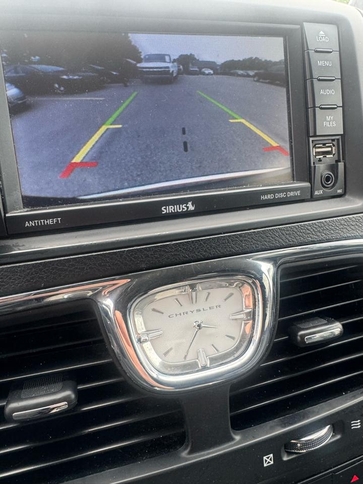 Chrysler Town & Country Touring-L 2015