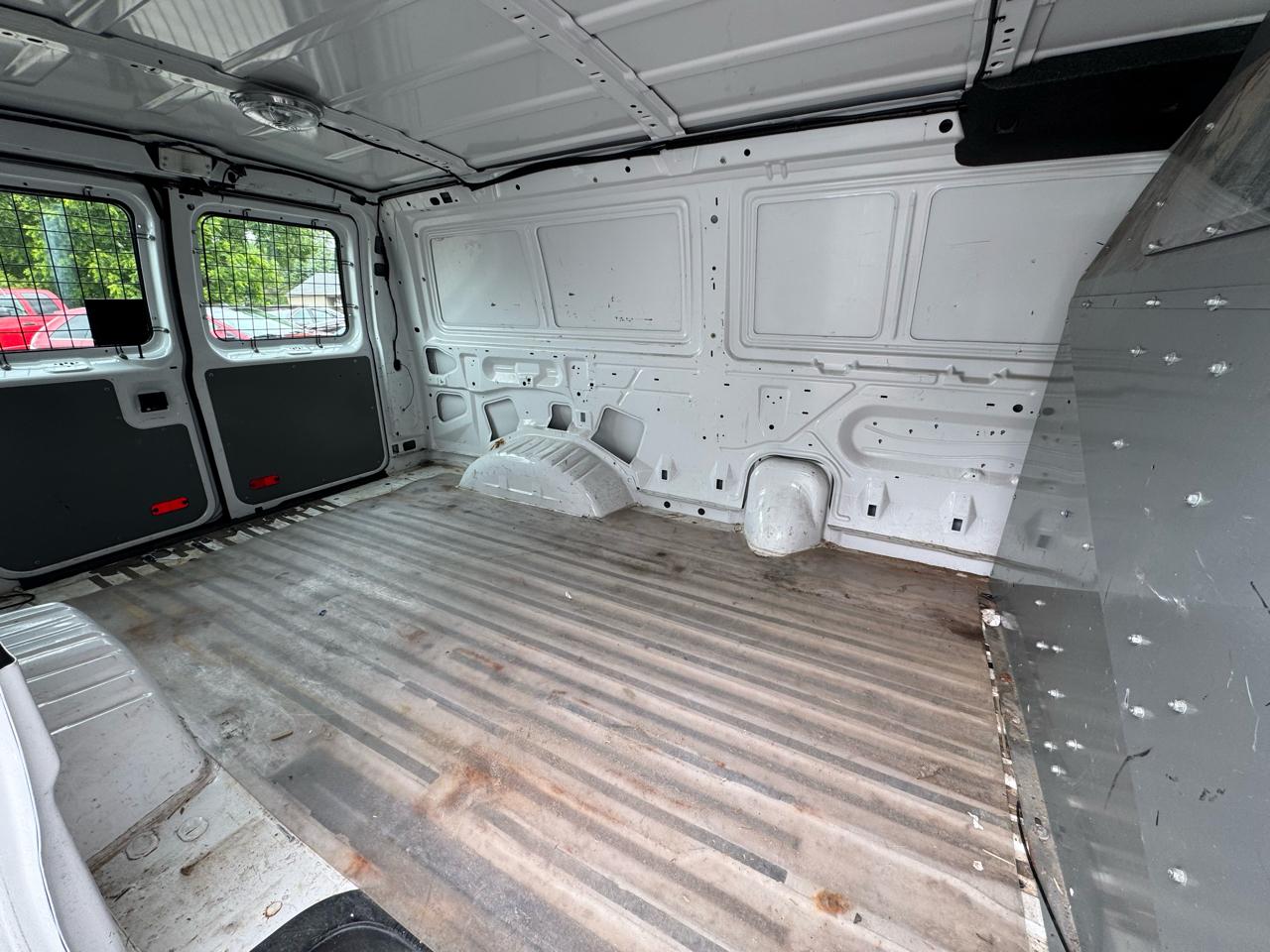 Ford Econoline E-150 2011
