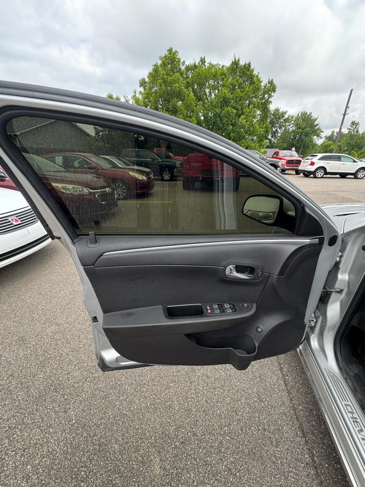 Chevrolet Malibu 1LT 2011