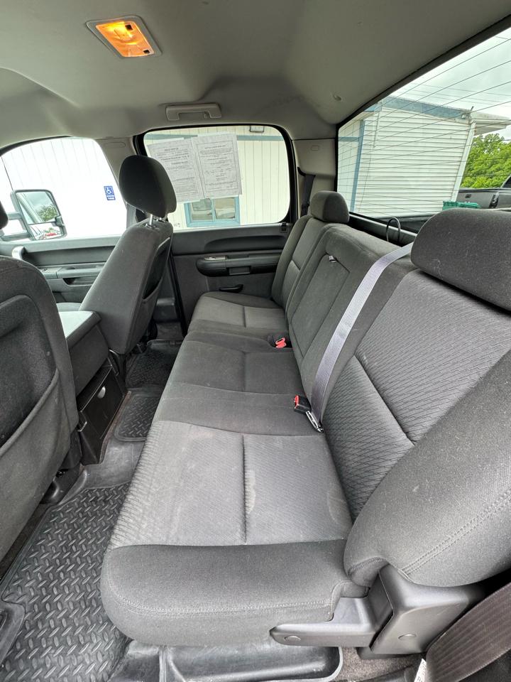 Chevrolet Silverado 1500 LT Crew Cab 4WD 2011
