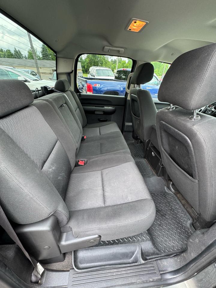 Chevrolet Silverado 1500 LT Crew Cab 4WD 2011