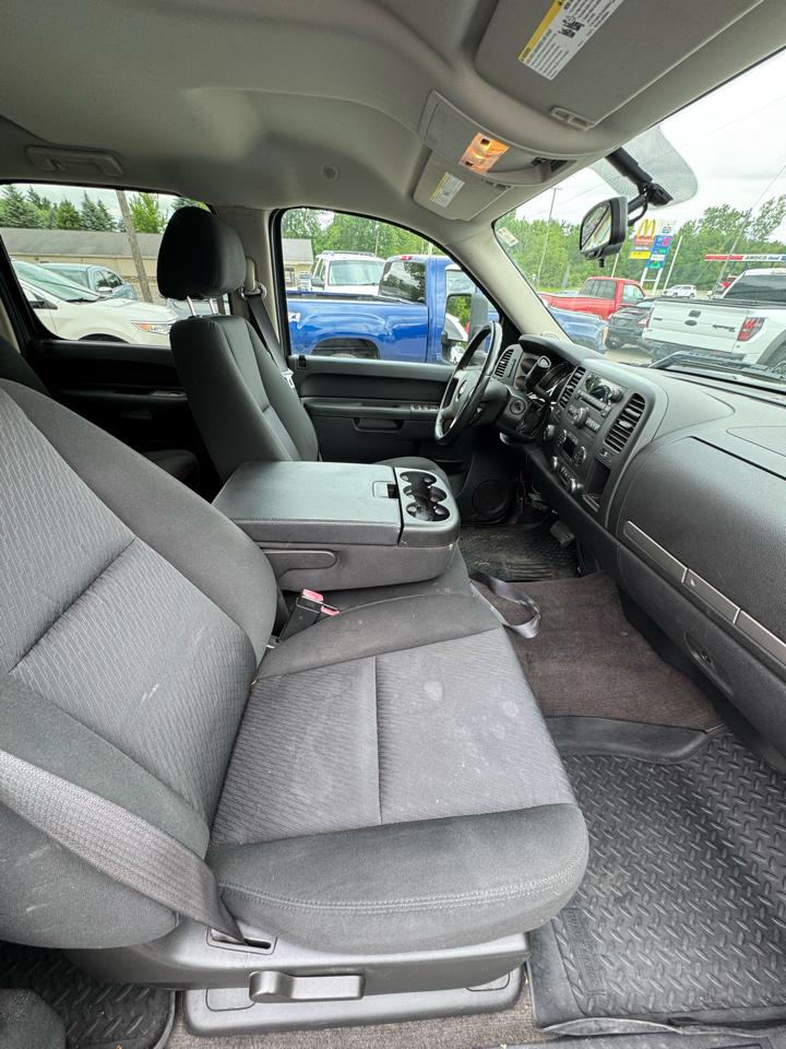Chevrolet Silverado 1500 LT Crew Cab 4WD 2011