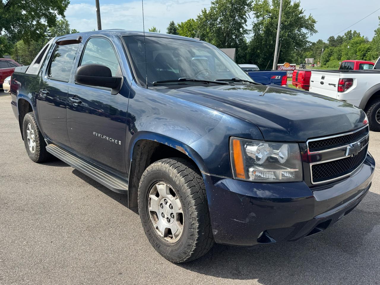 Chevrolet Avalanche LS 4WD 2009