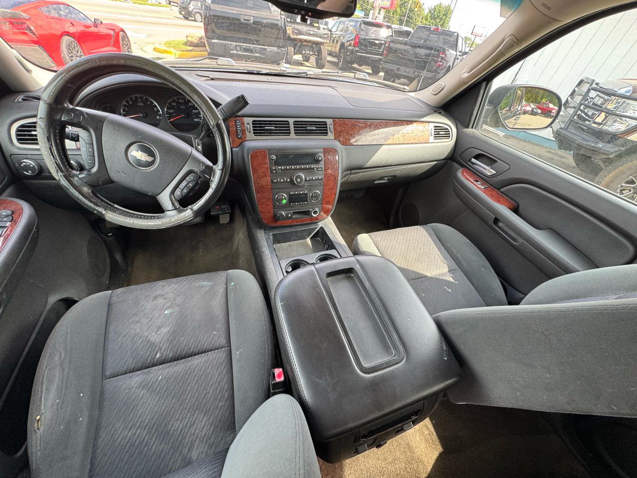 Chevrolet Avalanche LS 4WD 2009
