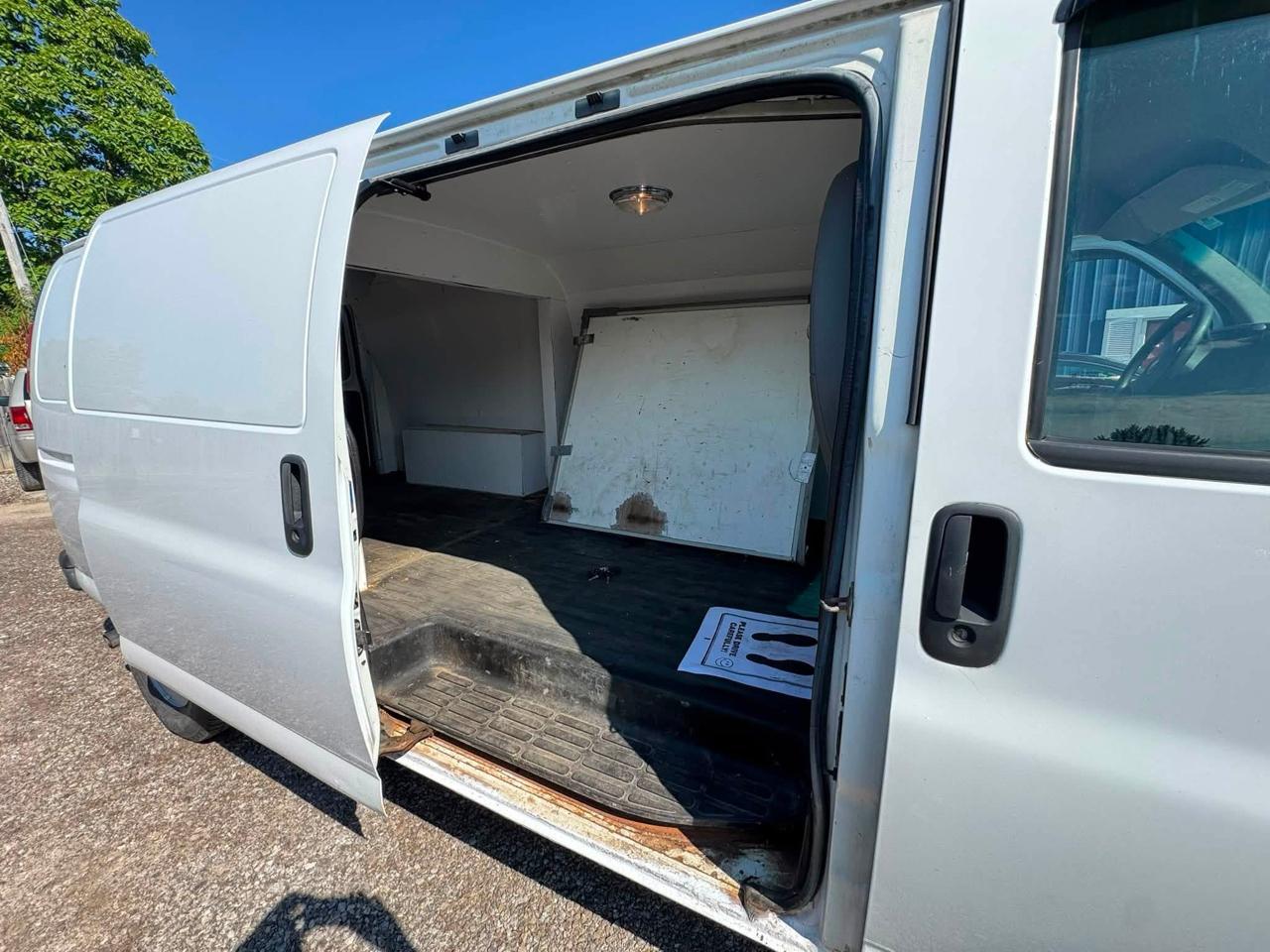 Chevrolet Express 3500 Cargo Extended 2012