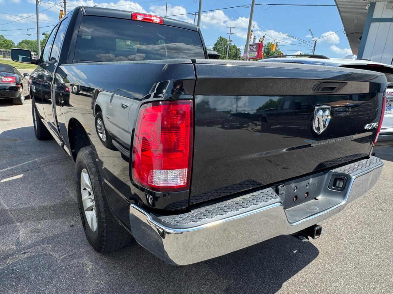 RAM 1500 Tradesman Quad Cab 4WD 2018
