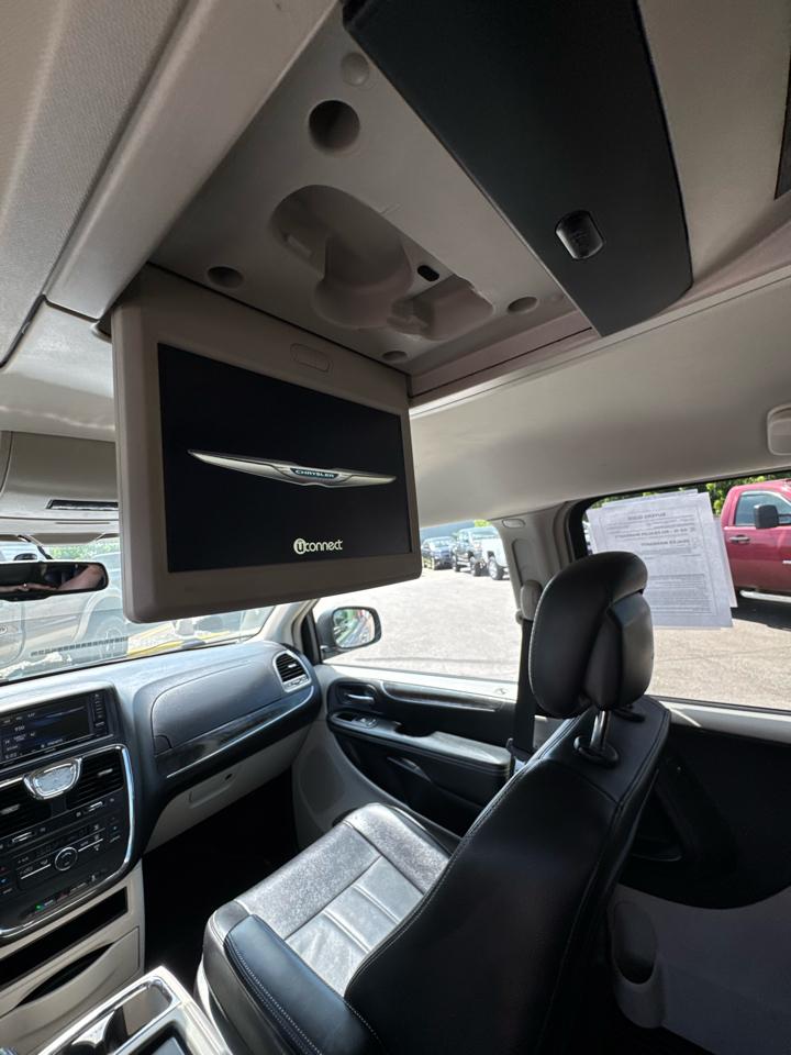 Chrysler Town & Country Touring 2014
