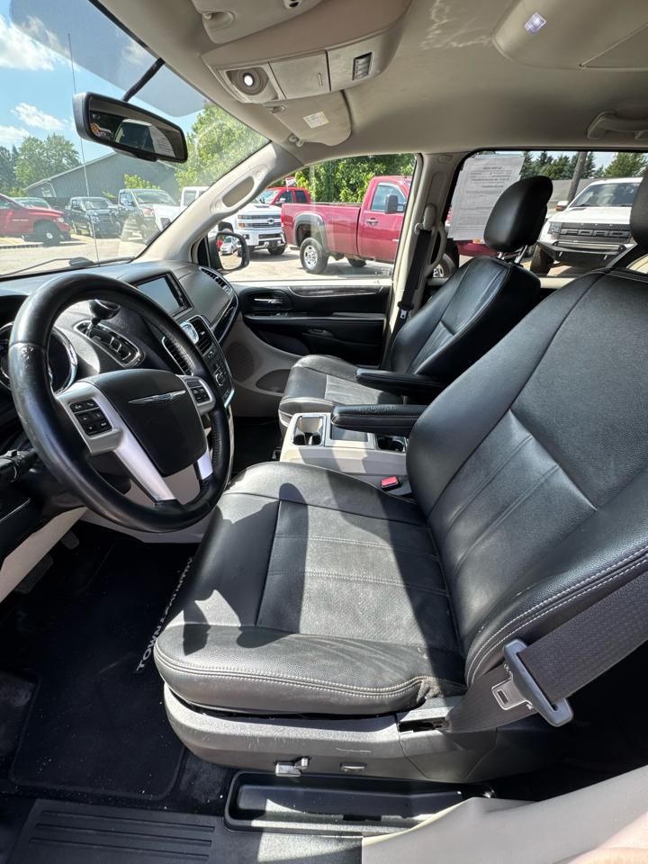 Chrysler Town & Country Touring 2014