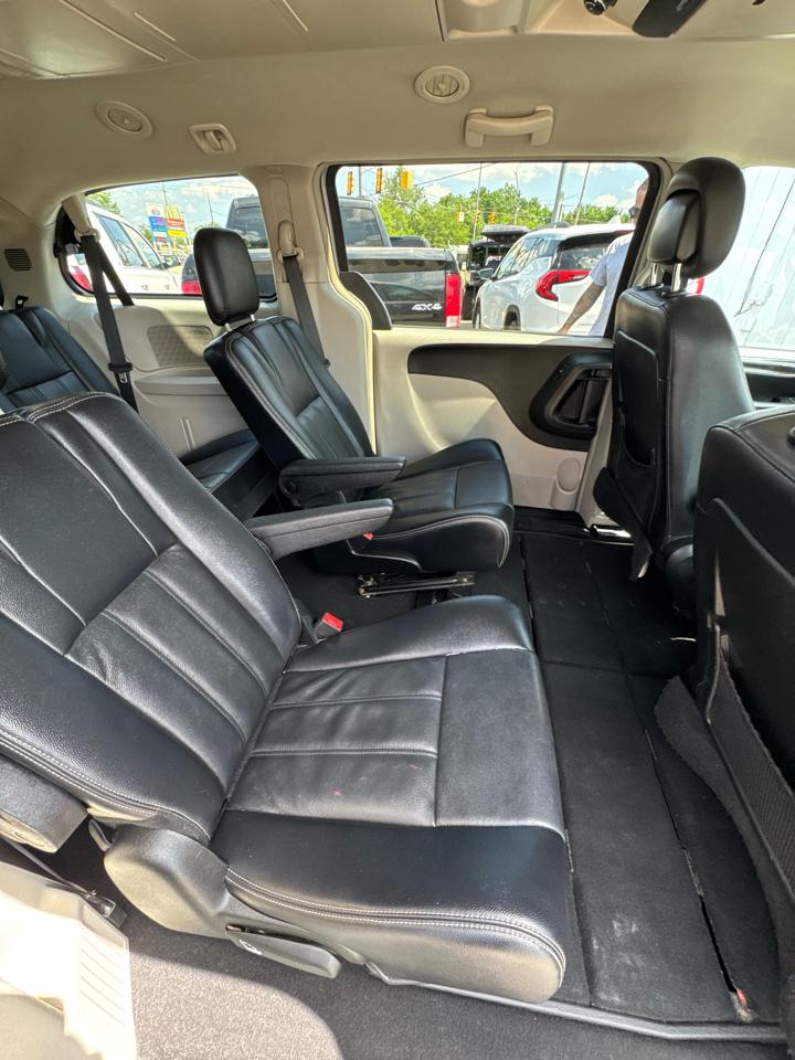 Chrysler Town & Country Touring 2014