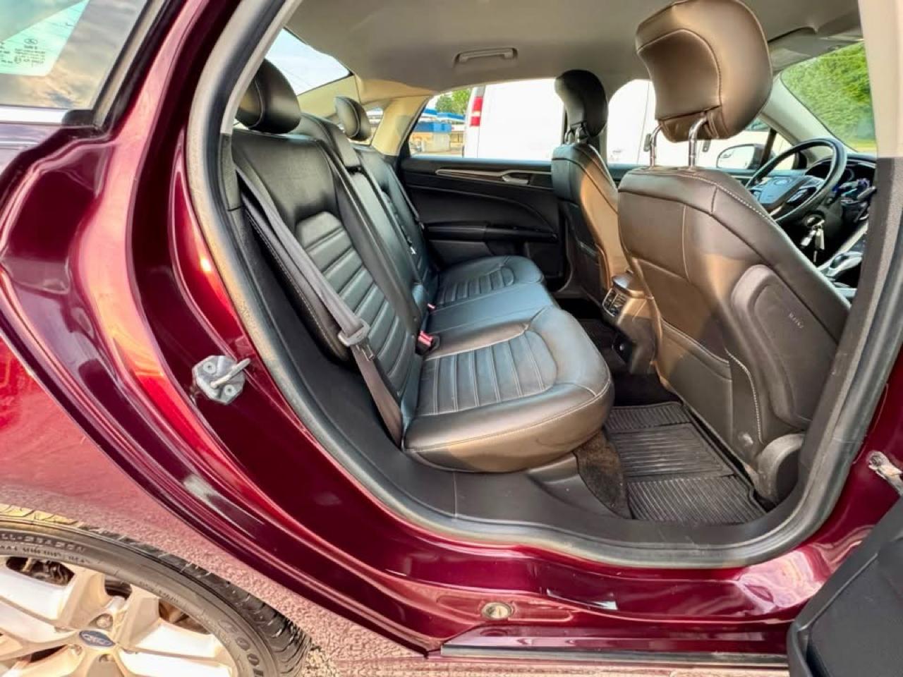 Ford Fusion SE 2013