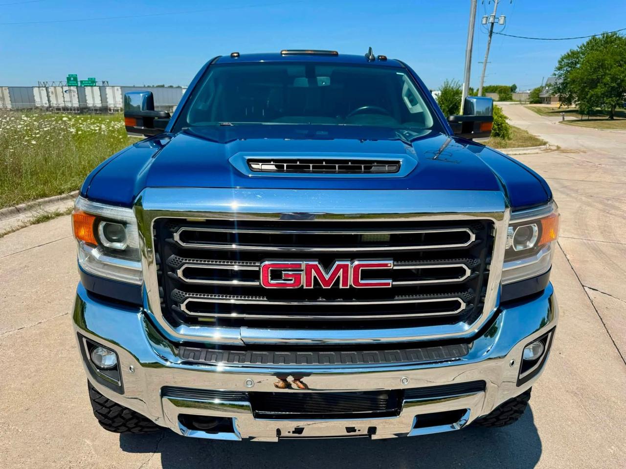 GMC Sierra 2500HD SLT Crew Cab 4WD 2018