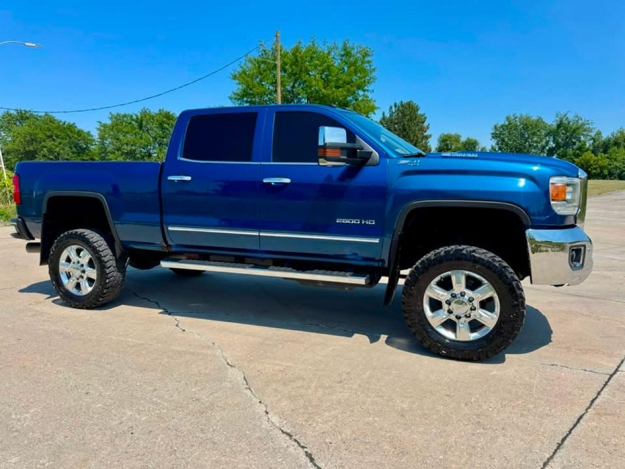 GMC Sierra 2500HD SLT Crew Cab 4WD 2018