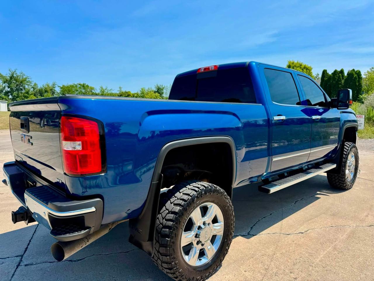 GMC Sierra 2500HD SLT Crew Cab 4WD 2018