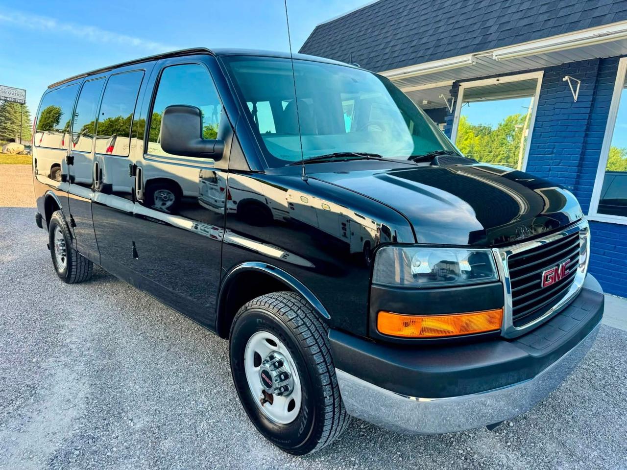 GMC Savana LT G2500 2015