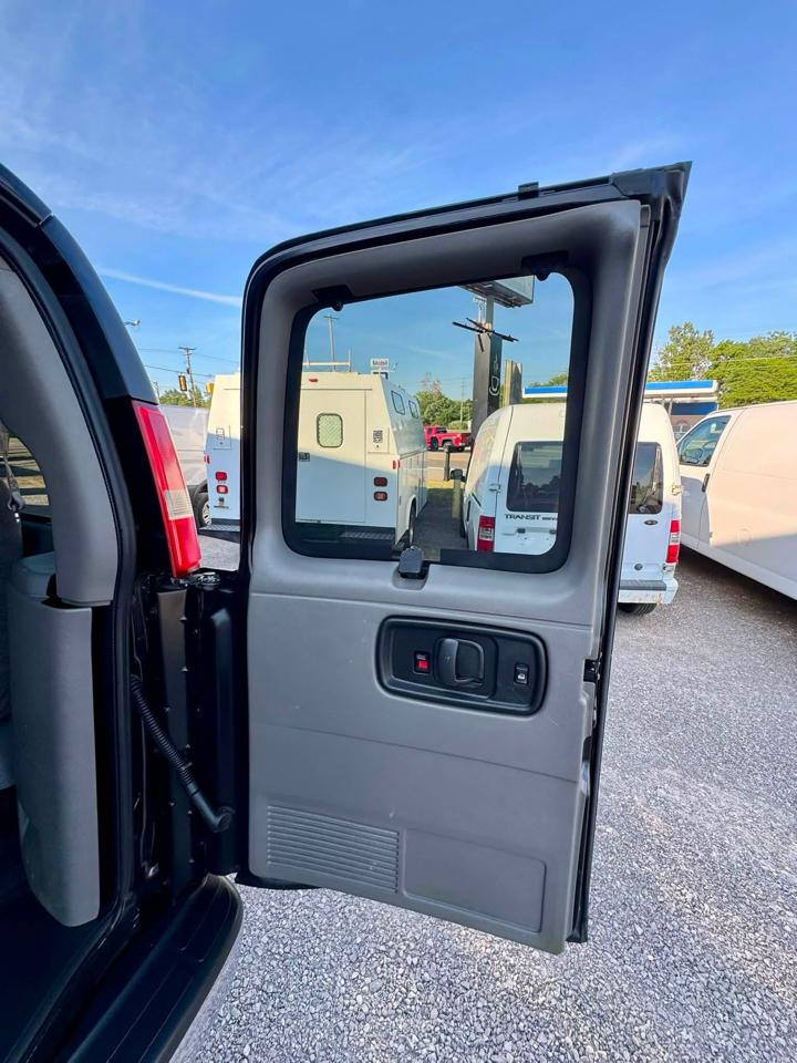 GMC Savana LT G2500 2015