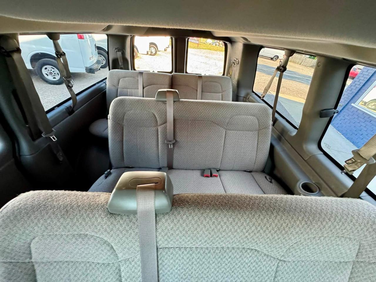 GMC Savana LT G2500 2015