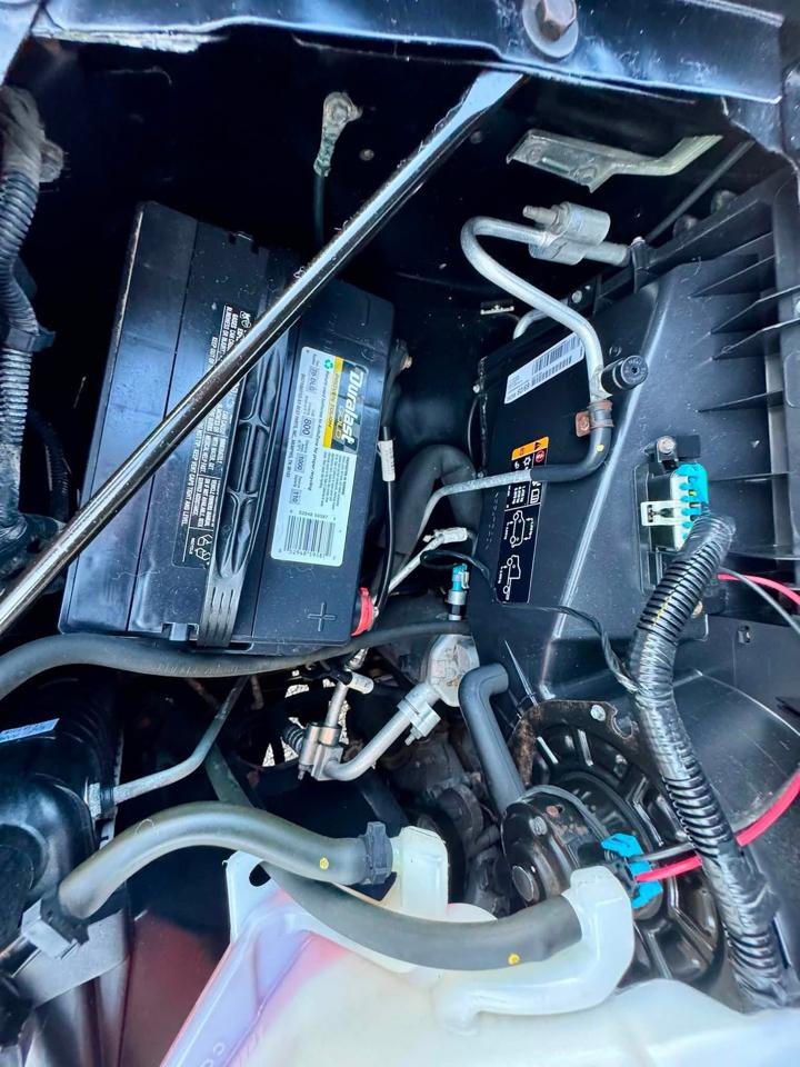 GMC Savana LT G2500 2015