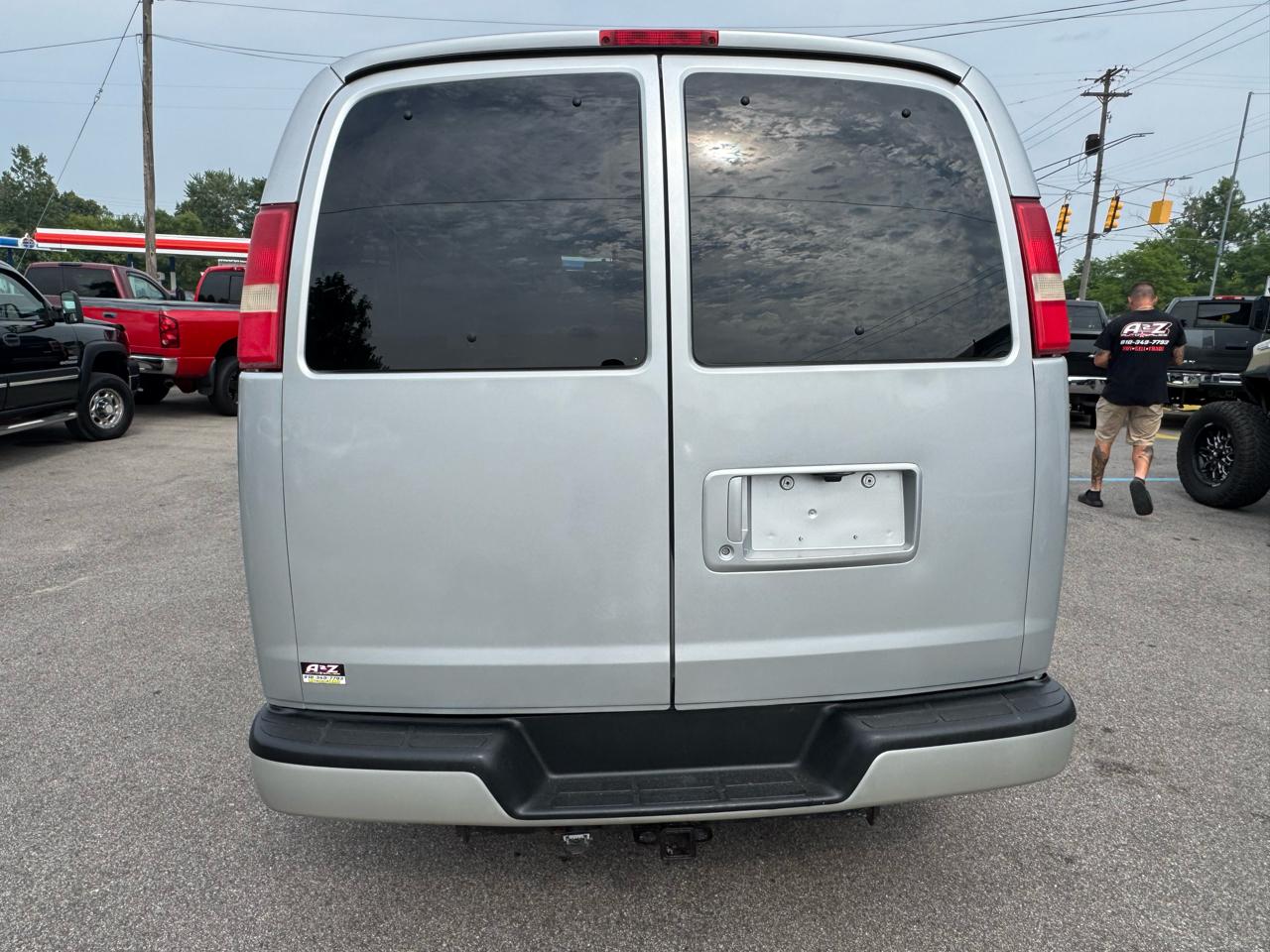 Chevrolet Express RV G2500 2010