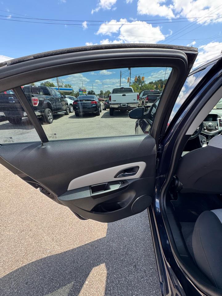 Chevrolet Cruze LS Auto 2014