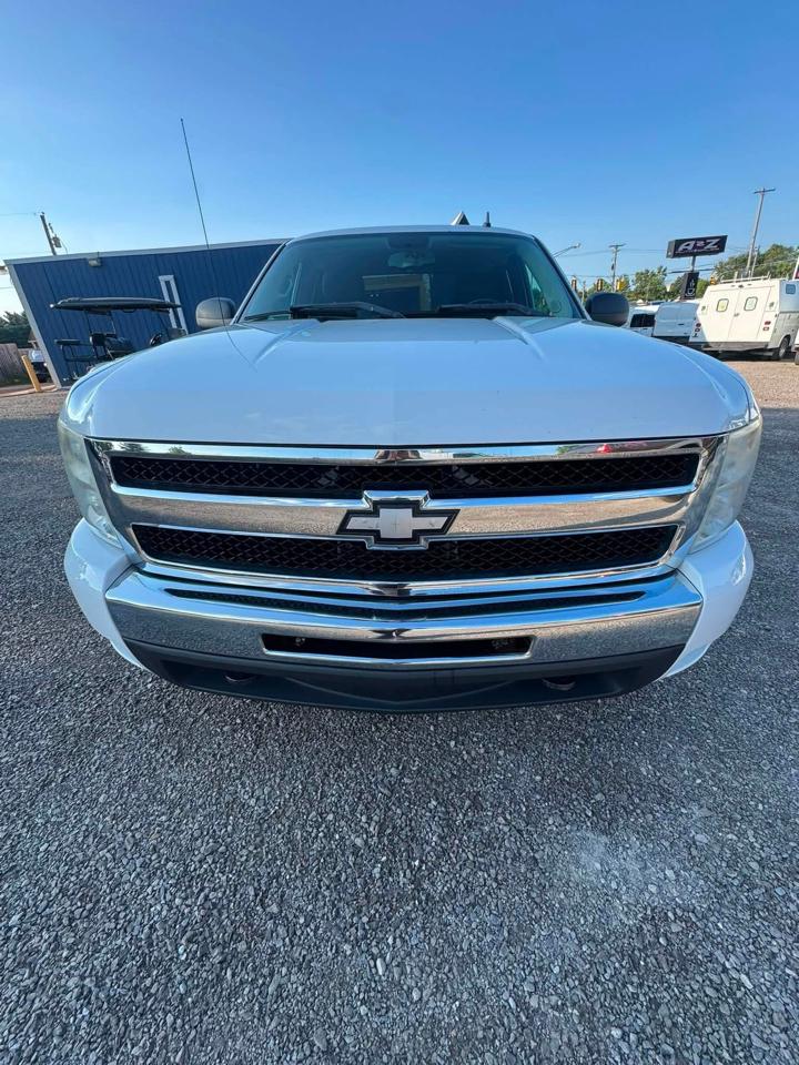 Chevrolet Silverado 1500 LT Ext. Cab Long Box 4WD 2011