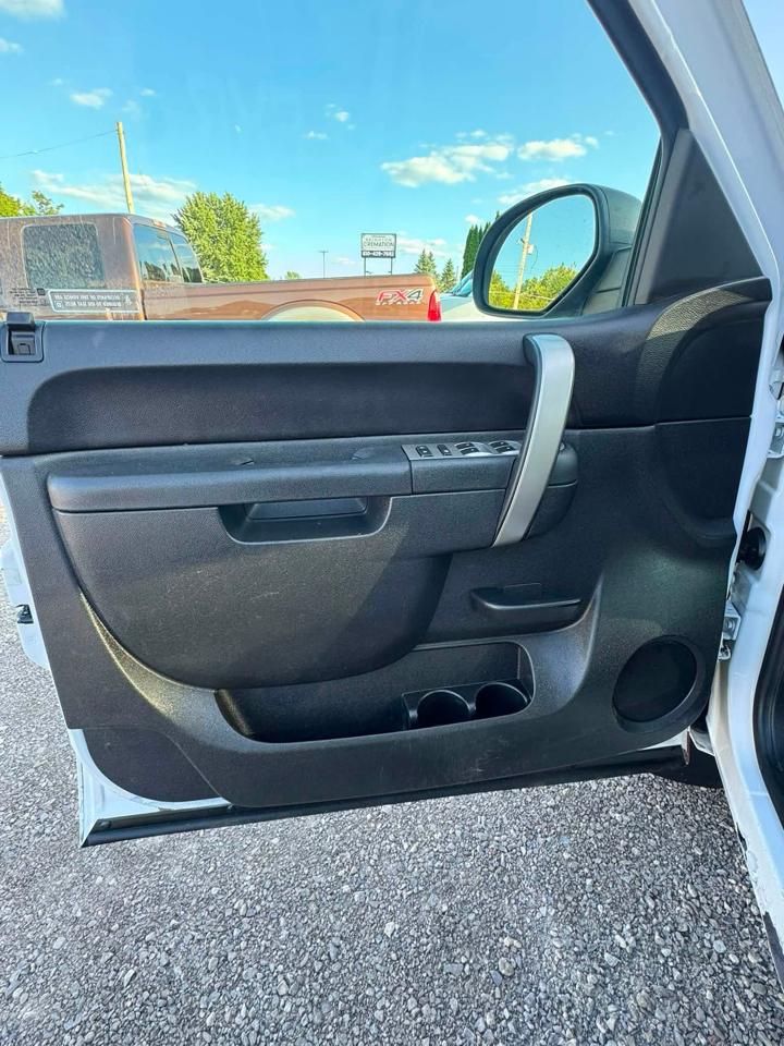Chevrolet Silverado 1500 LT Ext. Cab Long Box 4WD 2011
