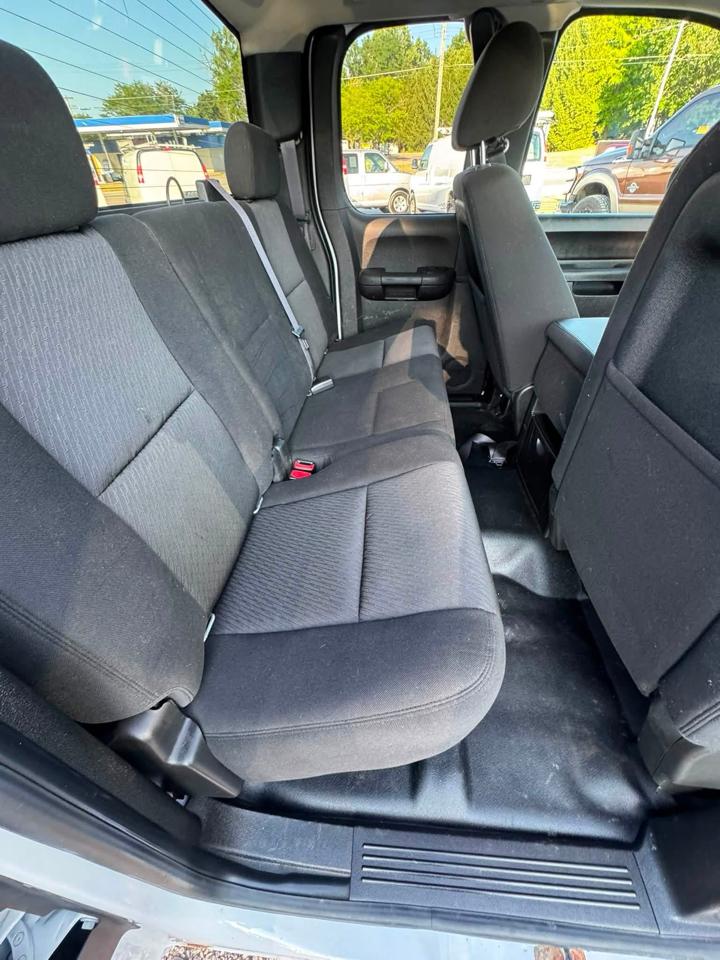 Chevrolet Silverado 1500 LT Ext. Cab Long Box 4WD 2011