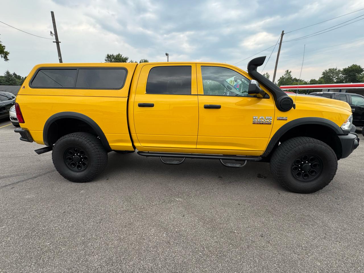 RAM 2500 Tradesman Crew Cab SWB 4WD 2016