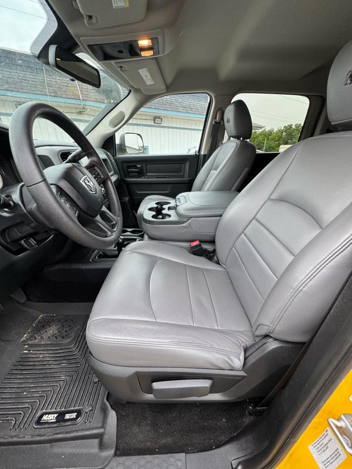 RAM 2500 Tradesman Crew Cab SWB 4WD 2016
