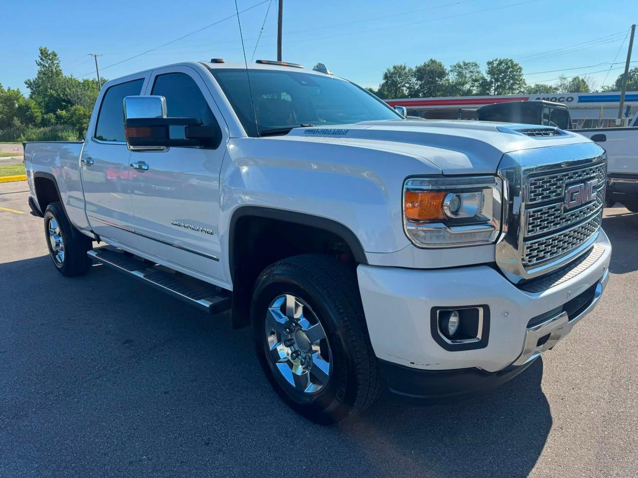 GMC Sierra 3500HD Denali Crew Cab Long Box 4WD 2019
