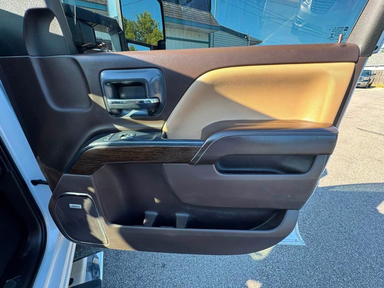 GMC Sierra 3500HD Denali Crew Cab Long Box 4WD 2019