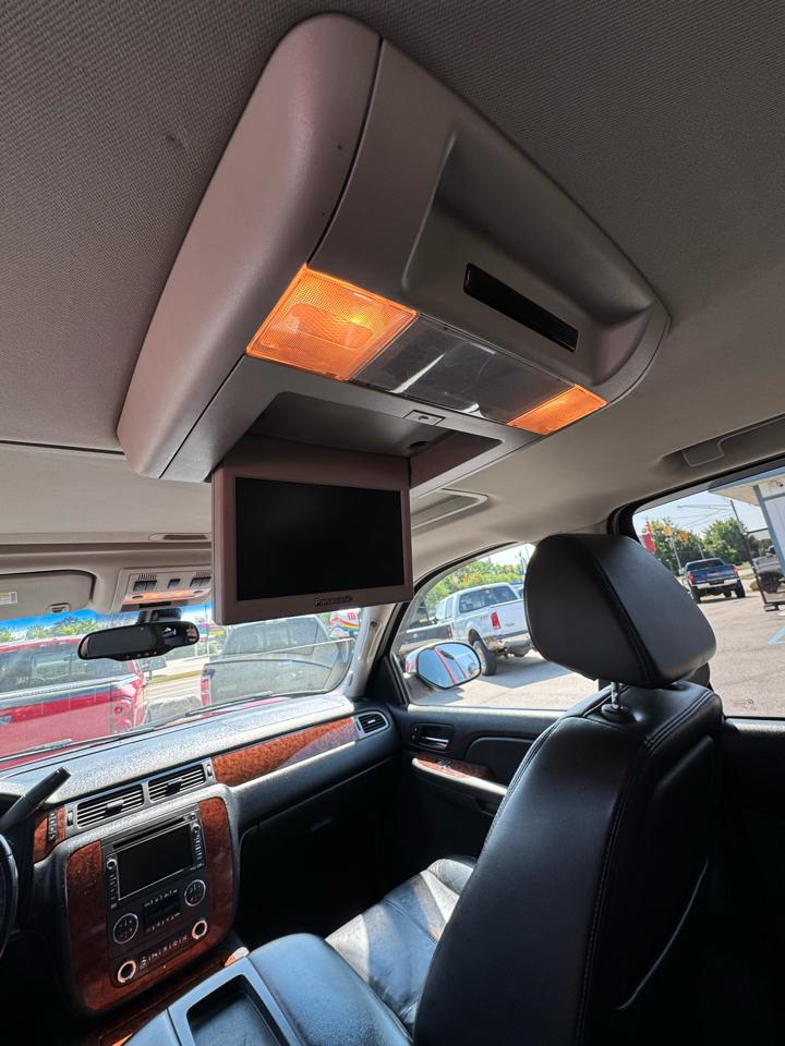 Chevrolet Suburban LTZ 1500 4WD 2008