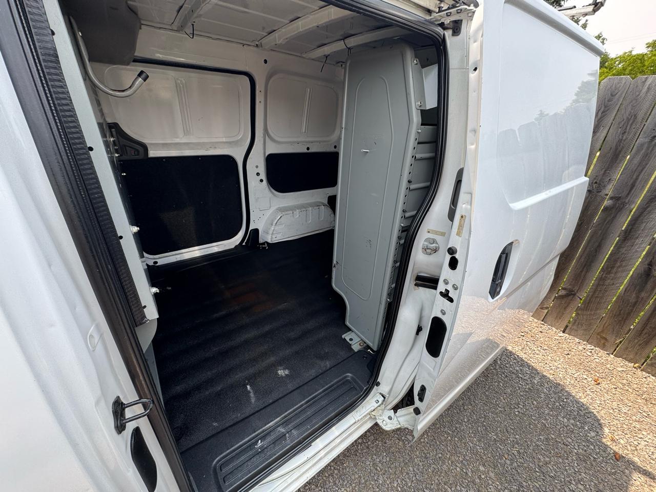 Nissan NV200 SV 2015