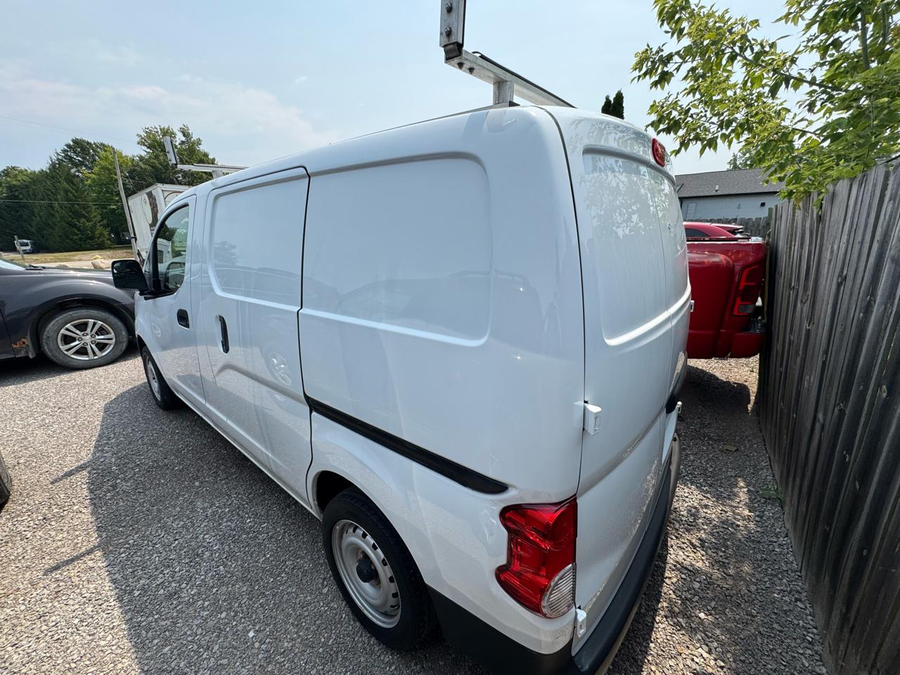 Nissan NV200 SV 2015
