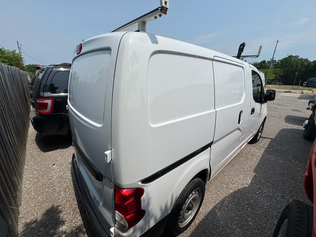 Nissan NV200 SV 2015