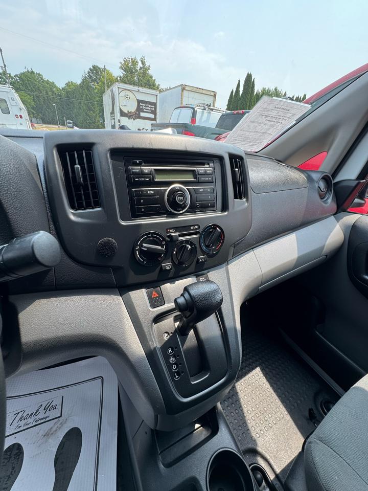 Nissan NV200 SV 2015