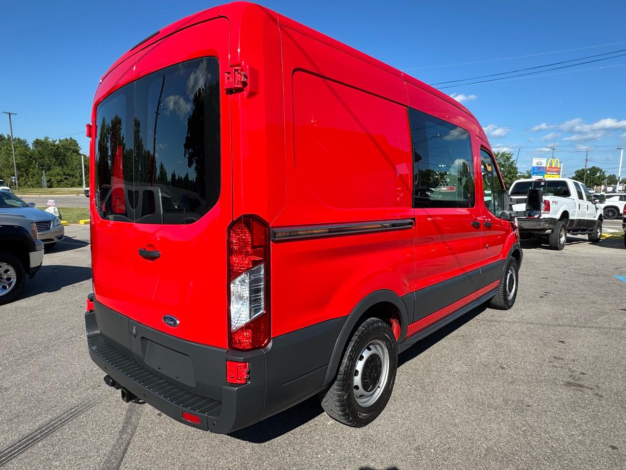 Ford Transit 150 Van Med. Roof w/Dual Sliding 130-in. WB 2017